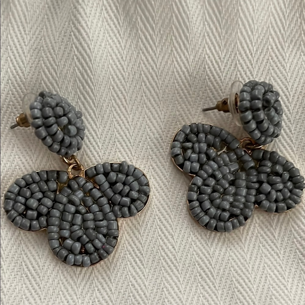 Elegant Gray Beaded Earrings